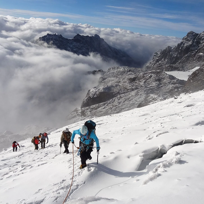 hike rwenzori